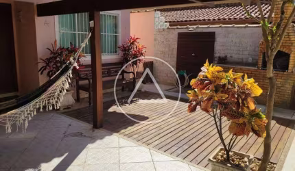 Casa Térrea à Venda – 2 Quartos (1 Suíte) – 105m² – R$ 430.000,00