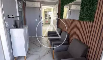 Excelente sala comercial no coração de Macaé