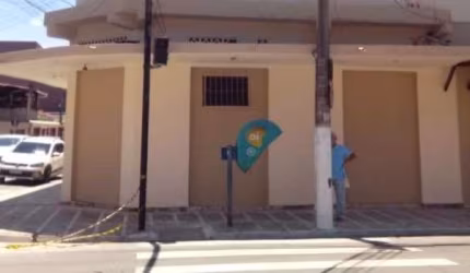 Ponto para alugar, 120 m² por R$ 6.208,33/mês - Centro - Macaé/RJ