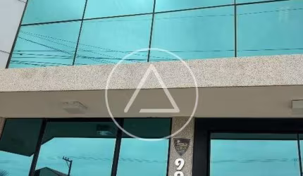 Sala comercial para aluguel, 1 vaga, Cavaleiros - Macaé/RJ