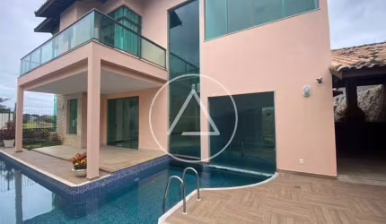 Excelente Casa no condomínio Green land para locação - Macaé