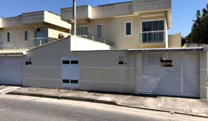 Casa com 2 dormitórios para locação, 75 m² por R$ 2.700,00- Recreio - Rio das Ostras/RJ
