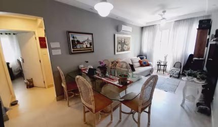 Apartamento à Venda de 75 m² no Condomínio Guarumar no Centro de Guarujá/SP: 02 dormitórios.