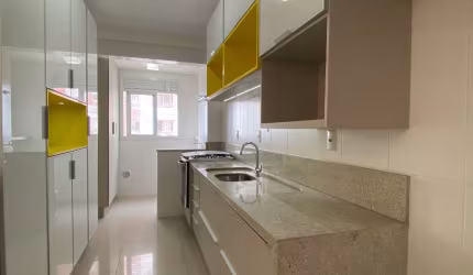 Apartamento de 3 dormitórios em condomínio clube em Barreiros