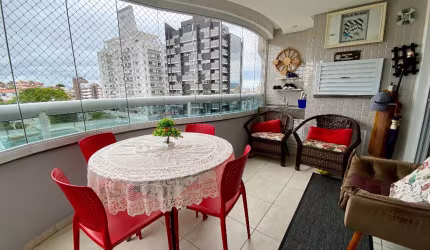 More em um apartamento de 3 dormitórios com alto padrão de construção no Estreito