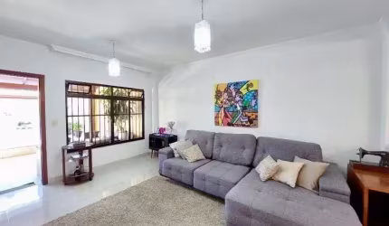 Casa com 3 quartos para alugar na Servidão Margarida Linhares, 42, Barra da Lagoa, Florianópolis por R$ 7.500
