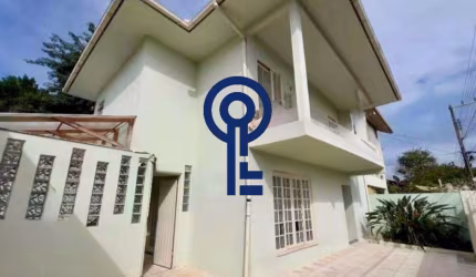 Casa em condomínio fechado com 3 quartos para alugar na Servidão Vassourinha, 210, Rio Tavares, Florianópolis por R$ 6.400