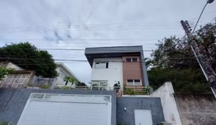 Casa em condomínio fechado com 3 quartos para alugar na Rua Professor João Tolentino, 71, Agronômica, Florianópolis por R$ 16.000
