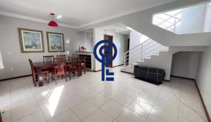 Casa com 3 quartos para alugar na Rua Durval Pires da Cunha, 63, Sambaqui, Florianópolis por R$ 5.900