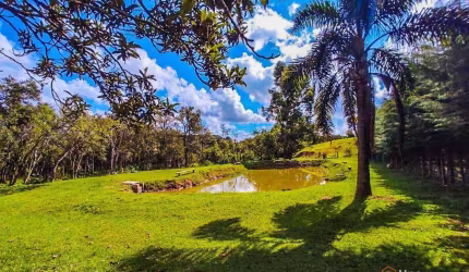 Chácara divisa com a barragem do Rio verde