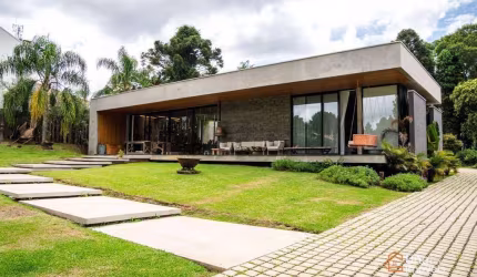 Casa dos sonhos de 245 m² na Colônia Witmarsum – conforto e estilo, R$ 2.599.000