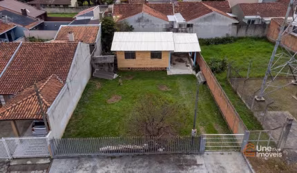INVISTA EM UM FUTURO! Terreno de 400m² em área de grande valorização, próximo ao centro.