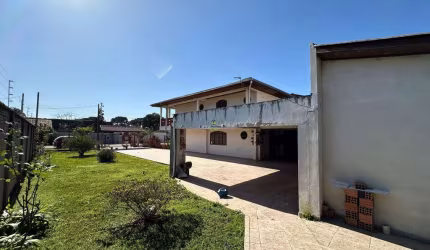 Casa com 4 quartos à venda no Guarituba, Piraquara  por R$ 1.200.000