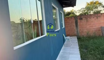 Casa com 3 quartos à venda no Jardim Paraná, Paranaguá  por R$ 260.000