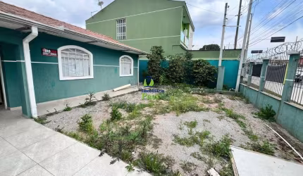 Casa com 3 quartos à venda no Cajuru, Curitiba  por R$ 720.000
