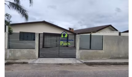 Casa com 3 quartos à venda na Zona Rural, Pontal do Paraná , 88 m2 por R$ 230.000