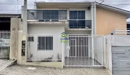 Casa com 5 quartos à venda no Pinheirinho, Curitiba  por R$ 650.000