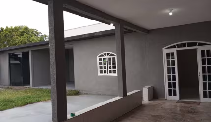 Casa com 2 quartos à venda no Parque Agari, Paranaguá  por R$ 350.000