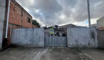 Casa com 2 quartos à venda no Uberaba, Curitiba , 80 m2 por R$ 220.000
