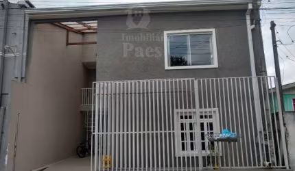 Casa comercial com 2 salas à venda no Cajuru, Curitiba  por R$ 240.000
