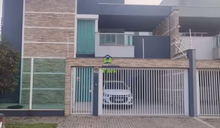 Casa com 3 quartos à venda no Afonso Pena, São José dos Pinhais  por R$ 770.000