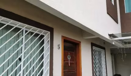 Casa com 3 quartos à venda no Capão da Imbuia, Curitiba  por R$ 488.000