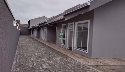 Casa com 2 quartos à venda no Balneário Leblon, Pontal do Paraná  por R$ 390.000