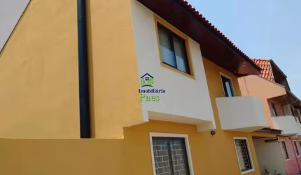 Casa com 3 quartos à venda no Uberaba, Curitiba  por R$ 635.000