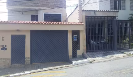 Aluga-se Sobrado Alto Padrão 4 Suítes com Piscina no Bosque Maia