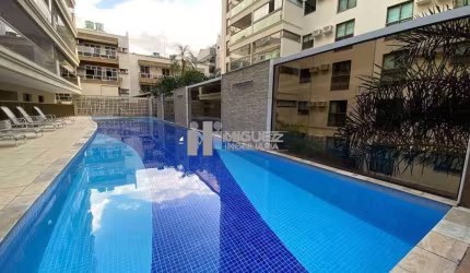 LINDO APARTAMENTO A VENDA - RUA ÂNGELO AGOSTINI - VARANDA, 4 QUARTOS, 1 SUÍTE, BANHEIRO SOCIAL, AMPLA COZINHA - 2 VAGAS DE GARAGEM - PRÉDIO COM INFRAESTRUTURA COMPLETA