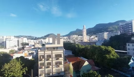 Rua Doutor Satamini - Apartamento á venda com 3 quartos - Vaga - Tijuca - Código 20557