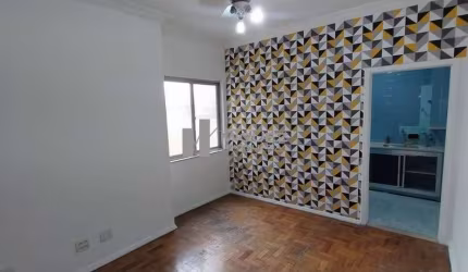 Rua Mariz e Barros - Apartamento á venda com 2 quartos-Porteiro-24 horas-Tijuca Código 20376
