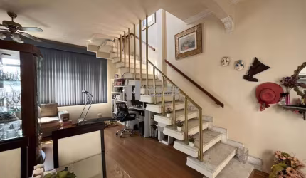 Apartamento duplex com vaga na Visconde de Abaeté