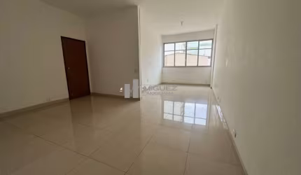 APARTAMENTO Á VENDA CAMPO SALES (PRAÇA AFONSO PENA) 3 QUARTOS