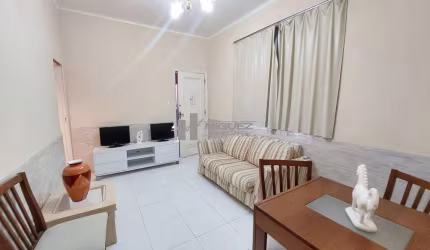 Apartamento a Venda na Rua Santa Luiza, tijuca - Rio de Janeiro, imóvel lindo, modernizado, sala ampla, 2 quartos com armários e climatizados, banheiro social, cozinha, área de serviço e dependências 
