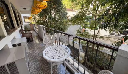 LINDO APARTAMENTO À VENDA COM 5 QUARTOS,  3 SUITES E 3 VAGAS- RUA PROF HELION POVOA - TIJUCA