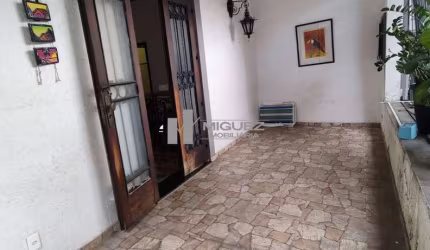 RUA GURUPI (GRAJAÚ) - APARTAMENTO TIPO CASA COMPOSTO POR VARANDA,SALA,3 QUARTOS SENDO 1 SUÍTE,1 BANHEIRO SOCIAL,COPA COZINHA,ÁREA EXTERNA COM POSSIBILIDADE DE ESPAÇO GOURMET,ÁREA DE SERVIÇO E BANHEIRO