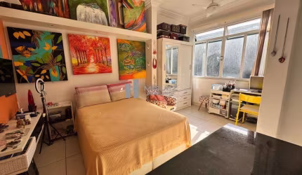 APARTAMENTO TIPO ESTÚDIO TODO MODERNIZADO PRÓXIMO A PRAÇA SÃENS PENA