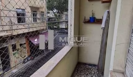 Vendo apartamento com 2 quartos na rua CARUSO.