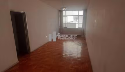 Apartamento á venda com 3 quartos, Tijuca - Rio de Janeiro