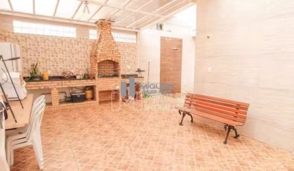 Casa a Venda com 2 quartos na Rua Marechal Bittencourt, Riachuelo - Rio de Janeiro.