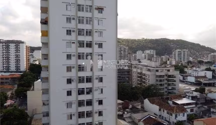 Apartamento com 3 quartos, Grajaú - Rio de Janeiro