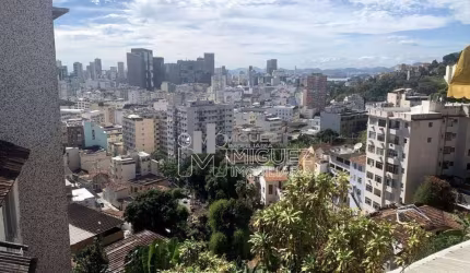 Casa a venda em Santa Teresa com 4 quartos, Santa Teresa - Rio de Janeiro - Código 5259