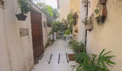 Rua Salvador de Mendonça- Casa com 3 quartos, Rio Comprido à venda