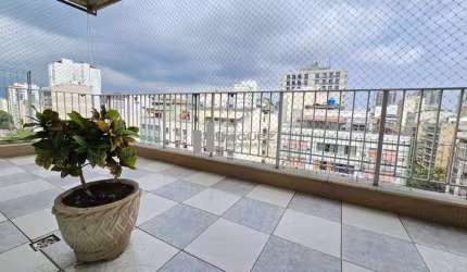 Cobertura a venda na Rua Haddock Lobo, uma quadra do metrô Afonso Pena. Varandão, sala ampla, 2 quartos sendo 1 suíte, banheiro social, cozinha ampla e um belo terraço com vista panorâmica. 1 vaga de 