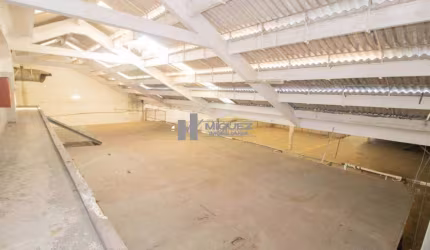 Vendo ou Alugo Galpão, 4200 m² junto Campo de São Cristóvão, localização especial, estuda permuta- Rio de Janeiro