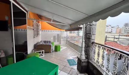 Apartamento tipo Casa ao lado do largo da segunda-feira  3 quartos 1 suite, 3 banheiros, 2 salas e 2 cozinhas