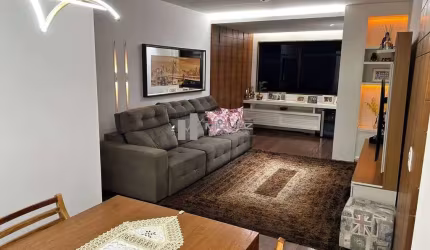 Apartamento padrão luxo, 4 quartos com 2 vagas à venda na Rua Marquês de Valença - Tijuca!