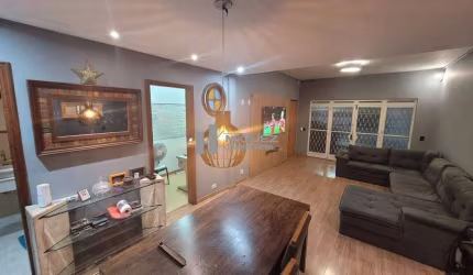 Belíssima casa na Rua Luiz Gama- Maracanã