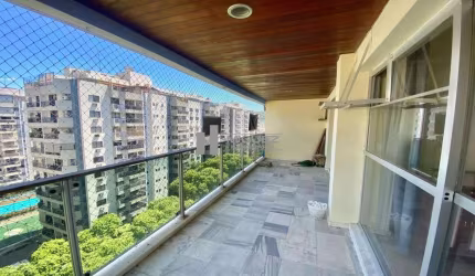 Apartamento de 3 Quartos com Suíte, Varanda e 2 Vagas – Conforto e Praticidade!